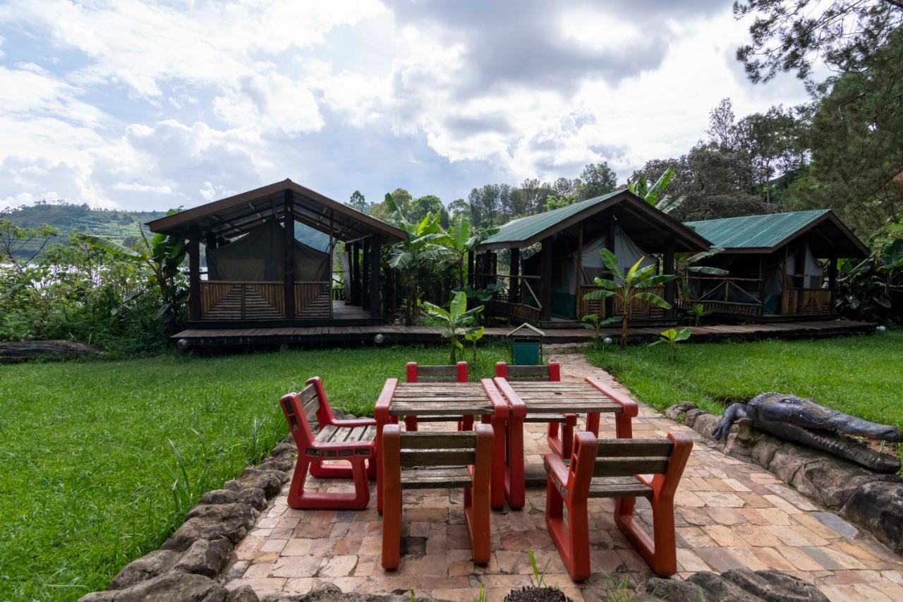 Bunyonyi Overland Resort Kabale Екстериор снимка