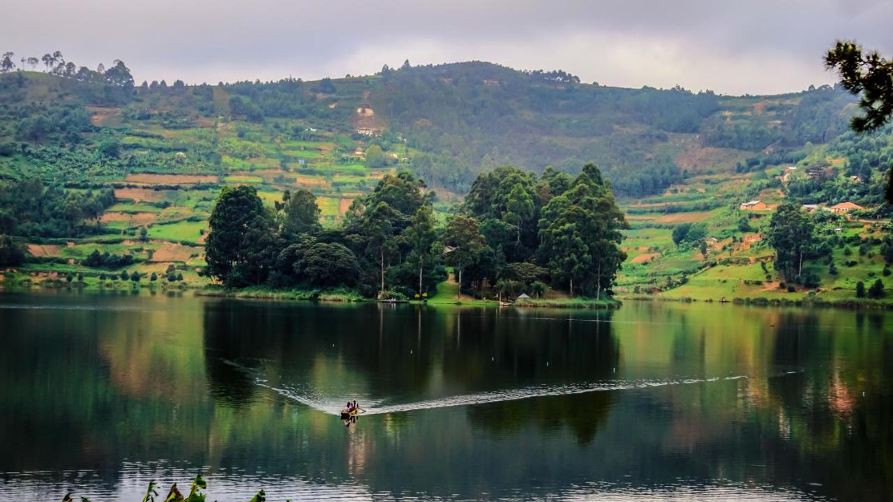 Bunyonyi Overland Resort Kabale Екстериор снимка