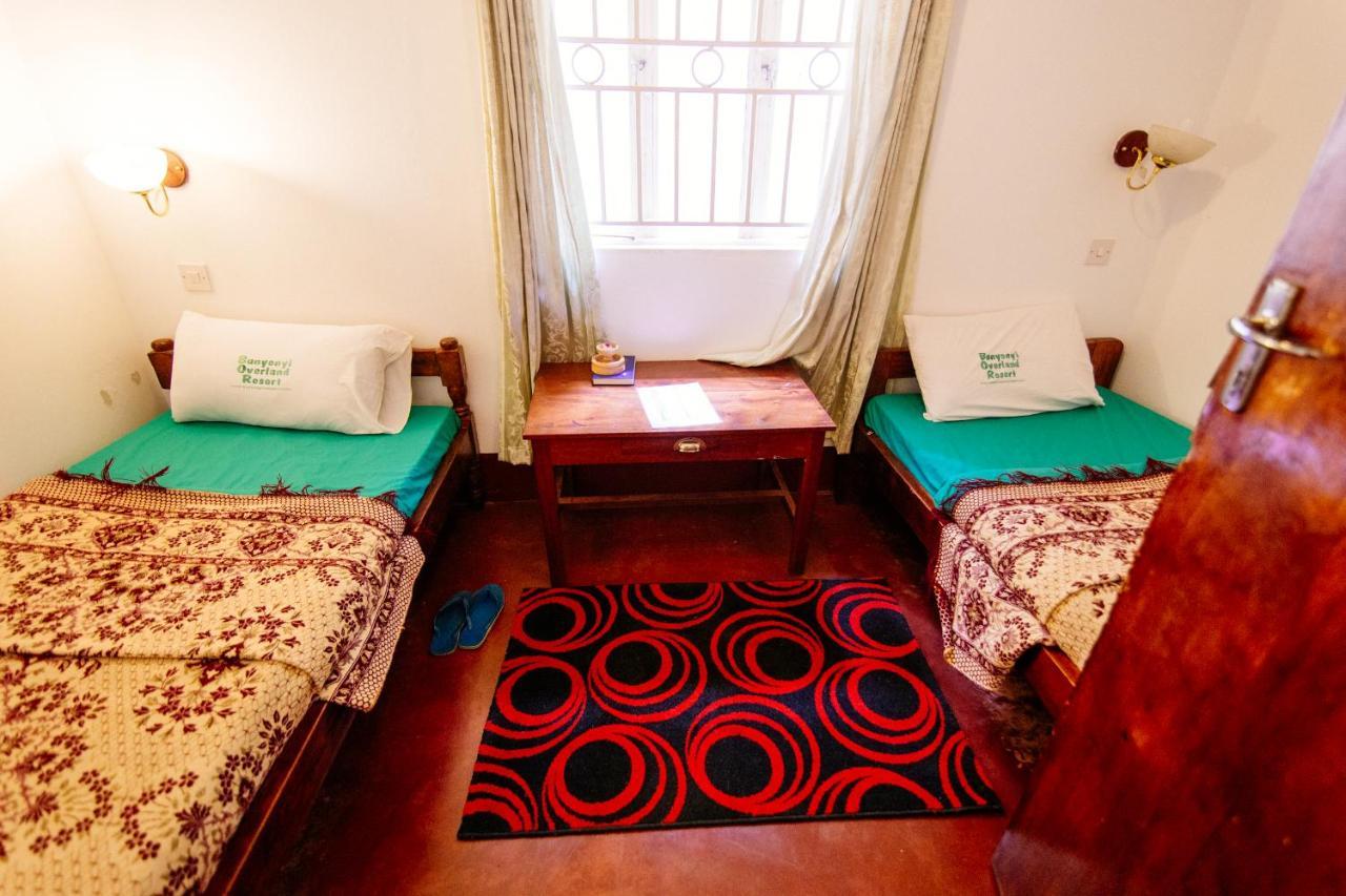 Bunyonyi Overland Resort Kabale Екстериор снимка