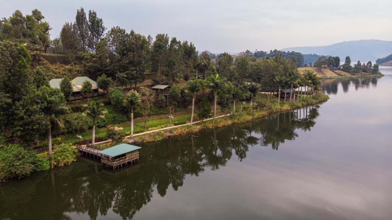 Bunyonyi Overland Resort Kabale Екстериор снимка