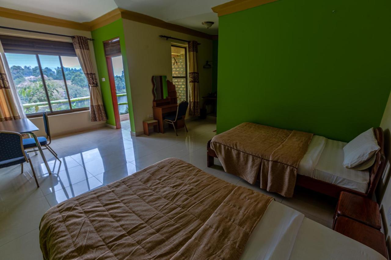 Bunyonyi Overland Resort Kabale Екстериор снимка